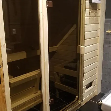 Mit Sauna *